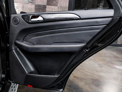 Used 2015 Mercedes-Benz ML 250 BlueTEC 4MATIC image 41