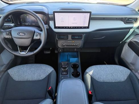 Used 2025 Ford Maverick XLT w/ XLT Luxury Package FWD image 25