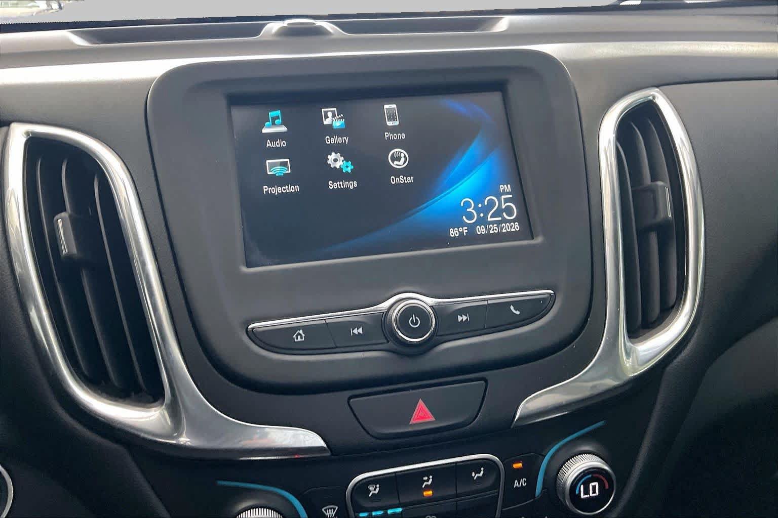Used 2018 Chevrolet Equinox LT FWD image 7