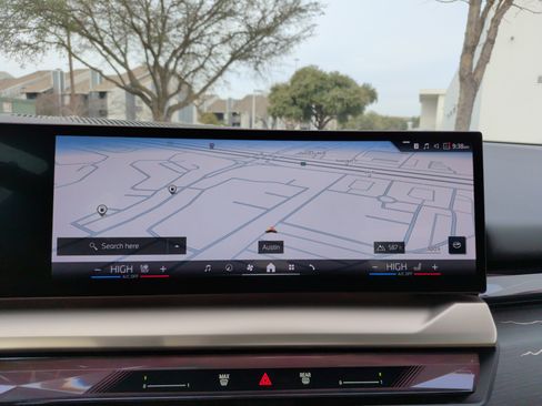 Certified 2024 BMW 540i xDrive 540i xDrive w/ Premium Package image 17