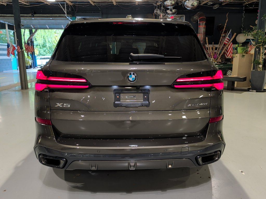 Certified 2026 BMW X5 xDrive40i w/ Executive Package AWD/4WD image 10