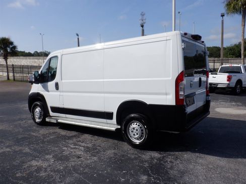 Used 2025 RAM ProMaster 2500 w/ U-Haul Equipment Group FWD image 3