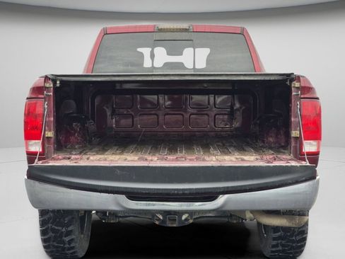 Used 2020 RAM 1500 Classic SLT AWD/4WD image 20