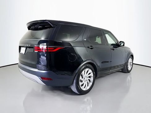 Used 2025 Land Rover Discovery S AWD/4WD image 5