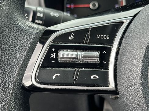 Used 2020 Kia Optima LX image 10