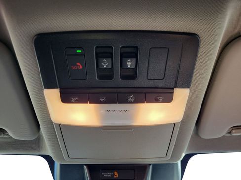 Used 2026 Nissan Rogue Platinum w/ Platinum Premium Package AWD/4WD image 17