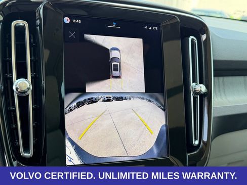 Certified 2026 Volvo XC40 B5 Plus AWD/4WD image 23