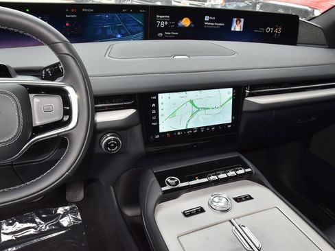 New 2025 Lincoln Navigator Reserve w/ Jet Appearance Package image 28