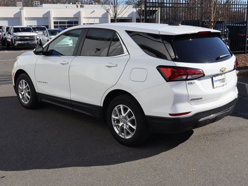 Certified 2024 Chevrolet Equinox LT image 8