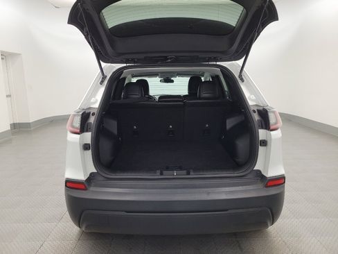 Used 2019 Jeep Cherokee Latitude Plus image 29