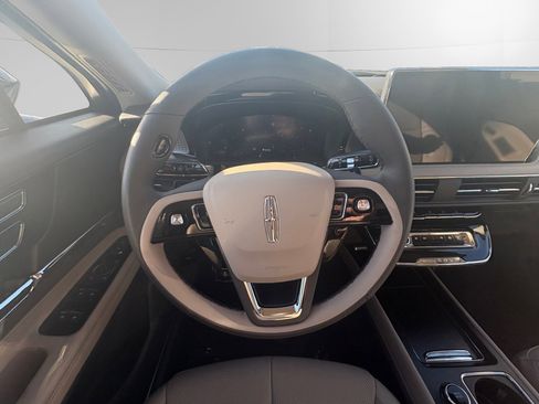 Certified 2024 Lincoln Corsair Premiere w/ Equipment Group 101A image 12