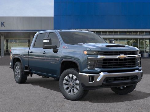 New 2026 Chevrolet Silverado 2500 LT AWD/4WD image 7