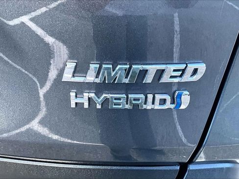 Used 2024 Toyota RAV4 Limited image 8