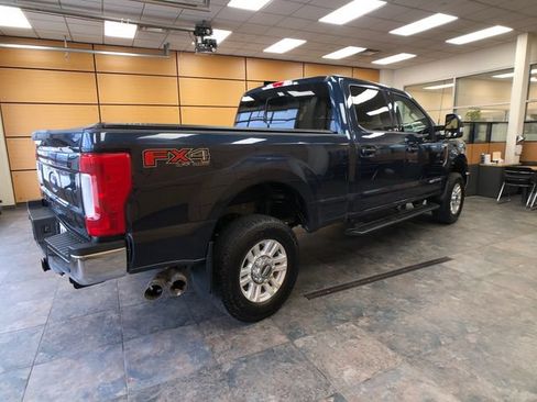 Certified 2019 Ford F250 Lariat w/ FX4 Off-Road Package AWD/4WD image 7