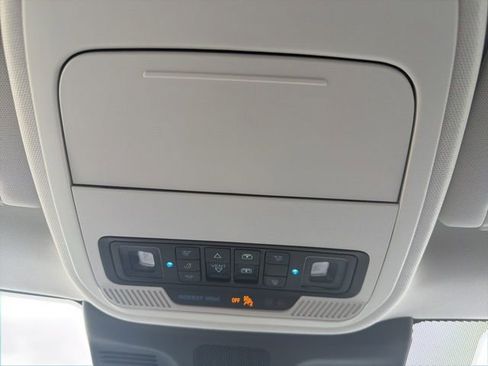 Used 2025 Ford Expedition Max Platinum w/ Driver's Package image 59