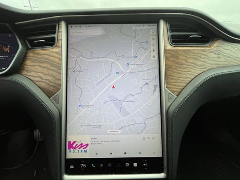 Used 2020 Tesla Model S Long Range Plus image 24