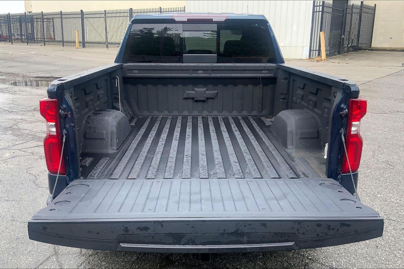 Used 2022 Chevrolet Silverado 1500 LTZ AWD/4WD image 4