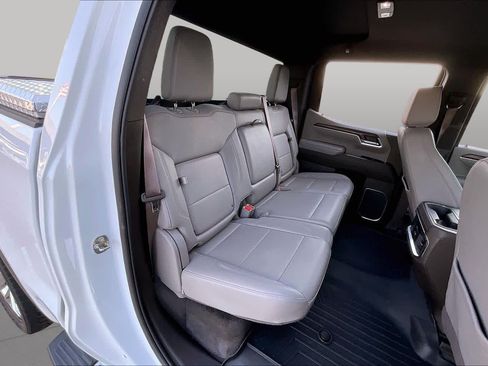 Used 2023 GMC Sierra 1500 SLT w/ SLT Premium Package AWD/4WD image 19