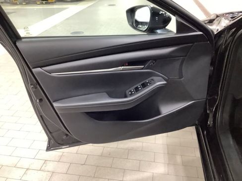 Certified 2023 MAZDA MAZDA3 s image 17