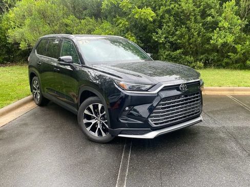 Used 2026 Toyota Grand Highlander AWD Hybrid image 1