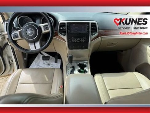 Used 2011 Jeep Grand Cherokee Limited w/ Luxury Group II AWD/4WD image 15