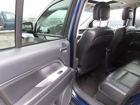 Used 2016 Jeep Compass High Altitude image 19