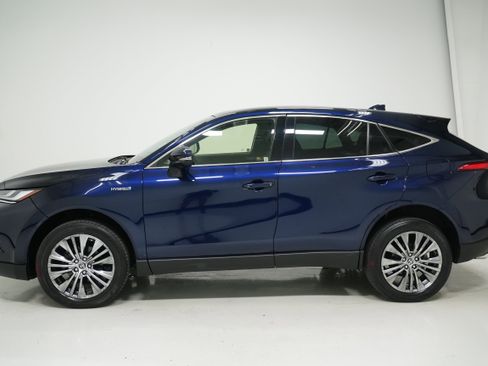 Used 2021 Toyota Venza Limited w/ Advanced Technology Package image 7