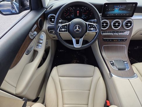 Used 2022 Mercedes-Benz GLC 300 4MATIC image 12