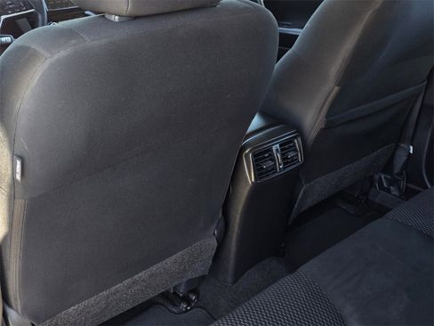 Used 2022 Nissan Rogue Sport S image 26