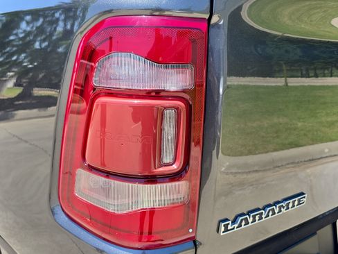 Used 2021 RAM 1500 Laramie AWD/4WD image 32