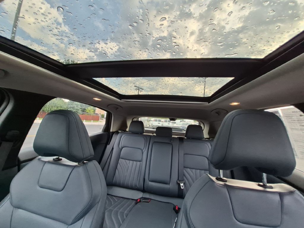 Used 2024 Nissan Ariya AWD image 12