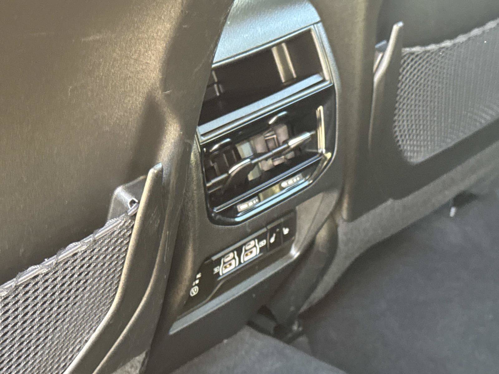 Used 2023 Jeep Grand Cherokee 4WD 4xe w/ Luxury Tech Group II image 15