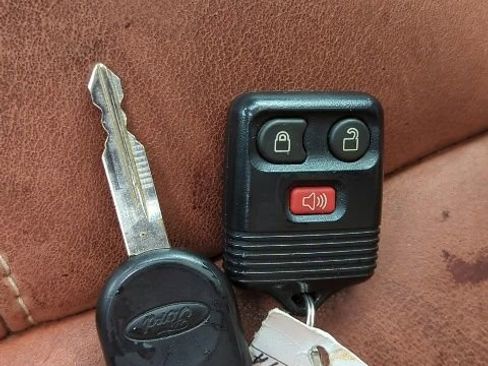 Used 2008 Ford F250 Lariat image 27