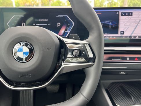 Used 2025 BMW 540i xDrive AWD/4WD image 20