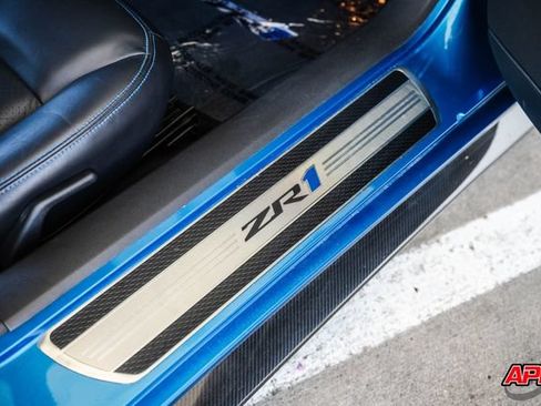Used 2010 Chevrolet Corvette ZR1 RWD image 77
