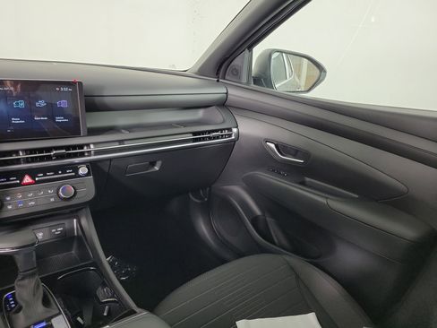 New 2025 Hyundai Santa Cruz SE image 7