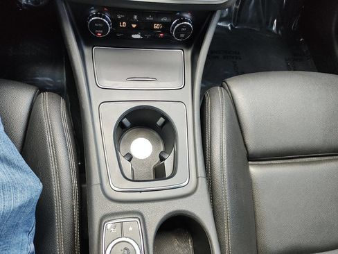 Used 2018 Mercedes-Benz CLA 250 image 28