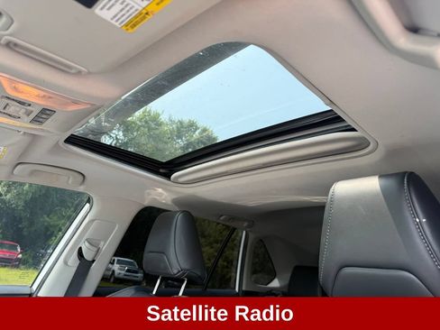 Used 2019 Toyota RAV4 XLE Premium w/ Cold Weather Package AWD/4WD image 15