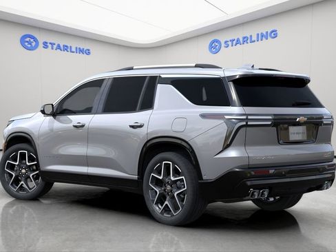 New 2026 Chevrolet Traverse High Country FWD image 2