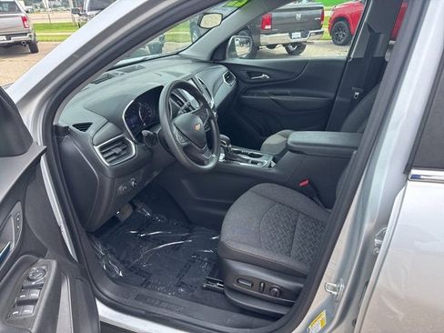 Certified 2022 Chevrolet Equinox LT image 9
