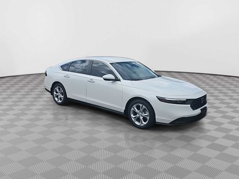 Used 2024 Honda Accord LX image 2
