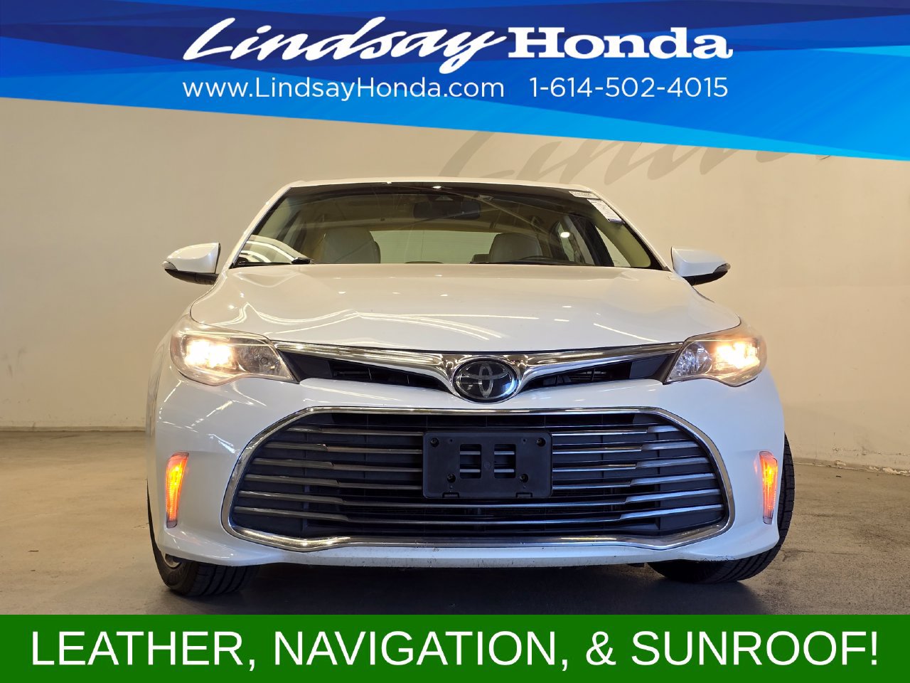 Used 2018 Toyota Avalon XLE Premium FWD image 2