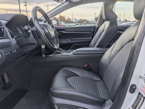Used 2024 Toyota Camry SE image 25