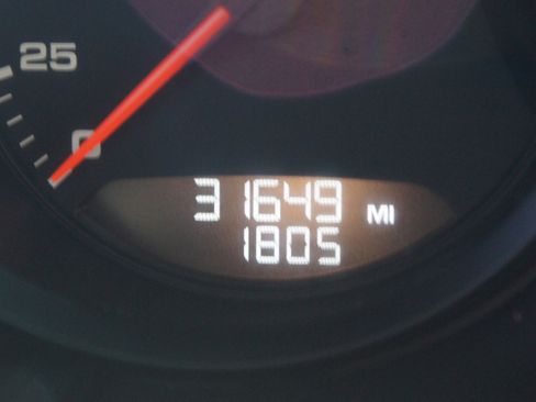 Used 2021 Porsche Macan S image 4