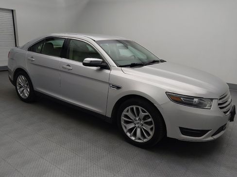 Used 2016 Ford Taurus Limited FWD image 11