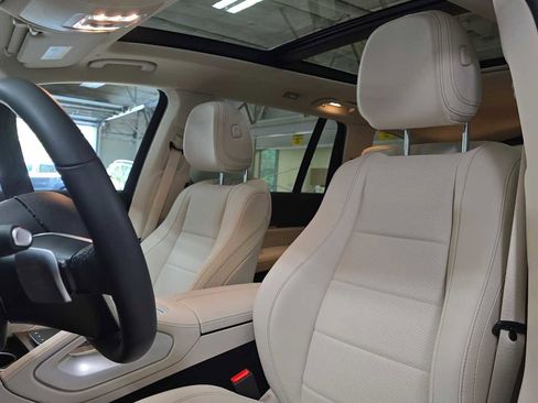 Used 2026 Mercedes-Benz GLS 450 4MATIC image 21