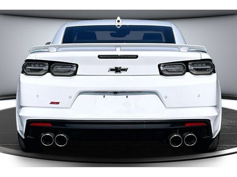 Used 2020 Chevrolet Camaro SS RWD image 6