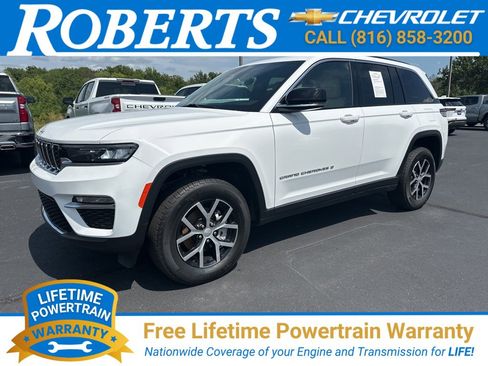 Used 2024 Jeep Grand Cherokee Limited image 1