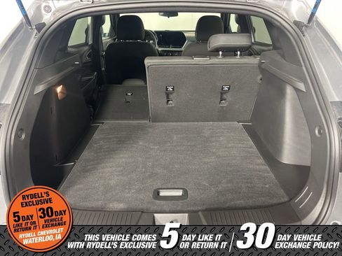 Certified 2025 Chevrolet Trax RS w/ Driver Confidence Package image 20