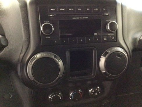Used 2016 Jeep Wrangler Unlimited Sport AWD/4WD image 12